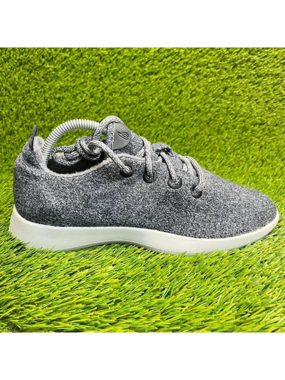 Allbirds Wool Runners Mens Size 9 Gray White Athletic Walking Shoes Sneakers
